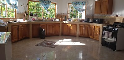 Jamaica Villa Sweetsap