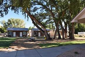 Zion's Camp and Cottages