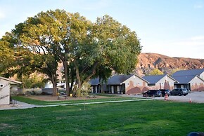Zion's Camp and Cottages