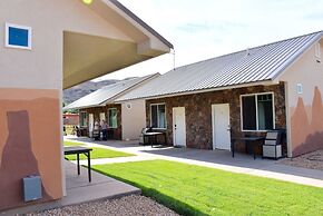 Zion's Camp and Cottages