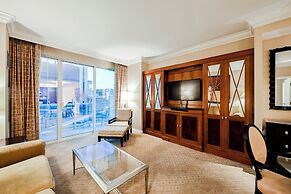 StripViewSuites at Signature