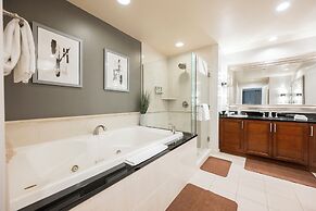 StripViewSuites at Signature