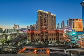 StripViewSuites at Signature