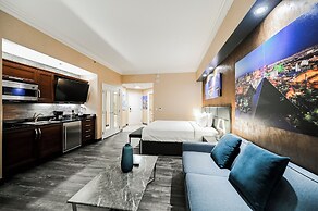 StripViewSuites at Signature