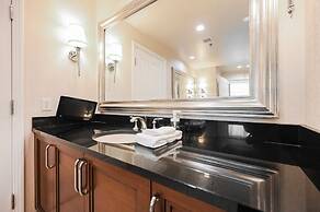 StripViewSuites at Signature