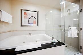 StripViewSuites at Signature