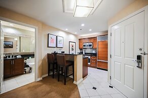 StripViewSuites at Signature