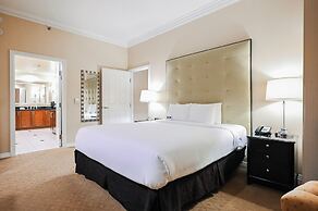 StripViewSuites at Signature