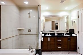 StripViewSuites at Signature