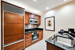 StripViewSuites at Signature
