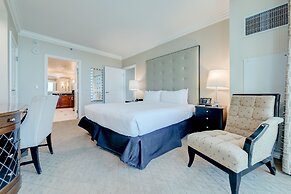StripViewSuites at Signature