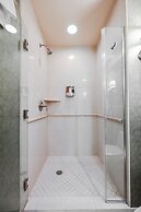 StripViewSuites at Signature