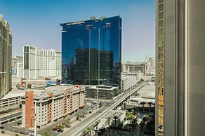 StripViewSuites at Signature