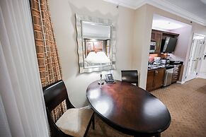 StripViewSuites at Signature