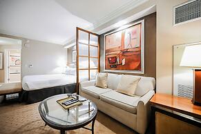 StripViewSuites at Signature