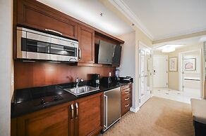 StripViewSuites at Signature