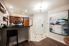 StripViewSuites at Signature