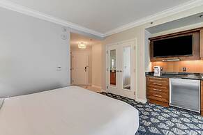 StripViewSuites at Signature