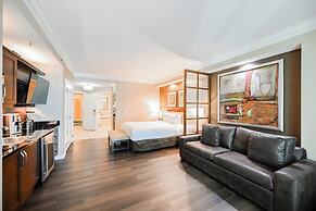 StripViewSuites at Signature