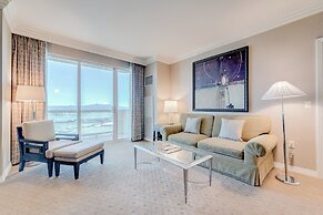StripViewSuites at Signature