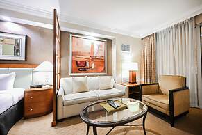 StripViewSuites at Signature