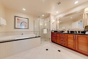 StripViewSuites at Signature