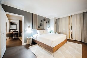 StripViewSuites at Signature