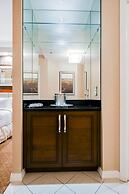 StripViewSuites at Signature