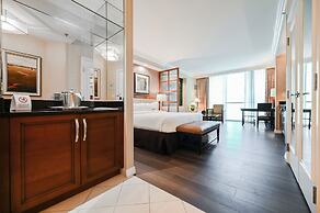 StripViewSuites at Signature