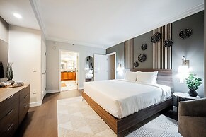 StripViewSuites at Signature