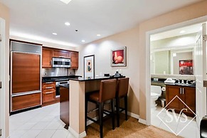 StripViewSuites at Signature