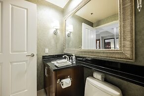 StripViewSuites at Signature