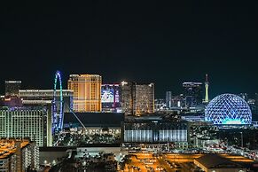 StripViewSuites at Signature