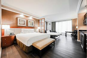 StripViewSuites at Signature