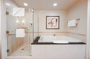 StripViewSuites at Signature