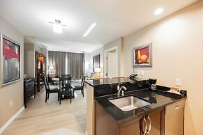 StripViewSuites at Signature