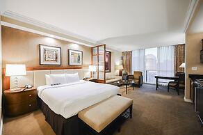 StripViewSuites at Signature