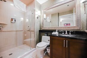 StripViewSuites at Signature