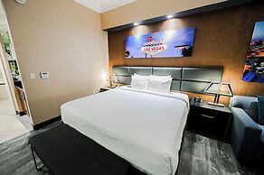 StripViewSuites at Signature
