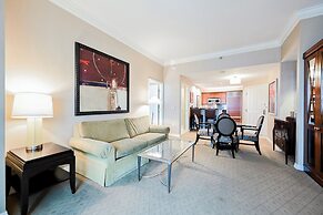 StripViewSuites at Signature