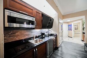 StripViewSuites at Signature