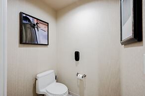 StripViewSuites at Signature