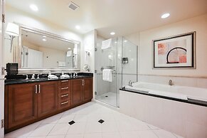 StripViewSuites at Signature