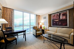 StripViewSuites at Signature
