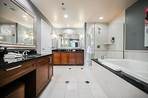 StripViewSuites at Signature