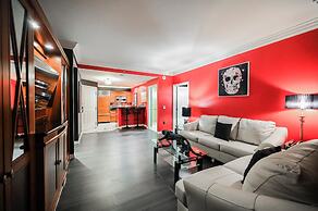 StripViewSuites at Signature