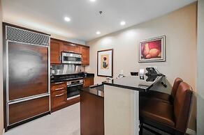 StripViewSuites at Signature