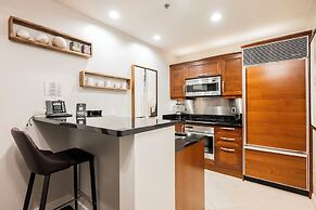 StripViewSuites at Signature