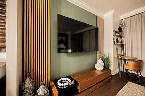 StripViewSuites at Signature