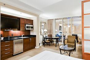 StripViewSuites at Signature